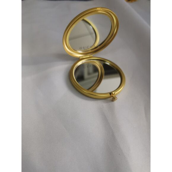 Gucci Mirror Beauty Floral Design Compact New Gift Bag - Picture 4 of 7